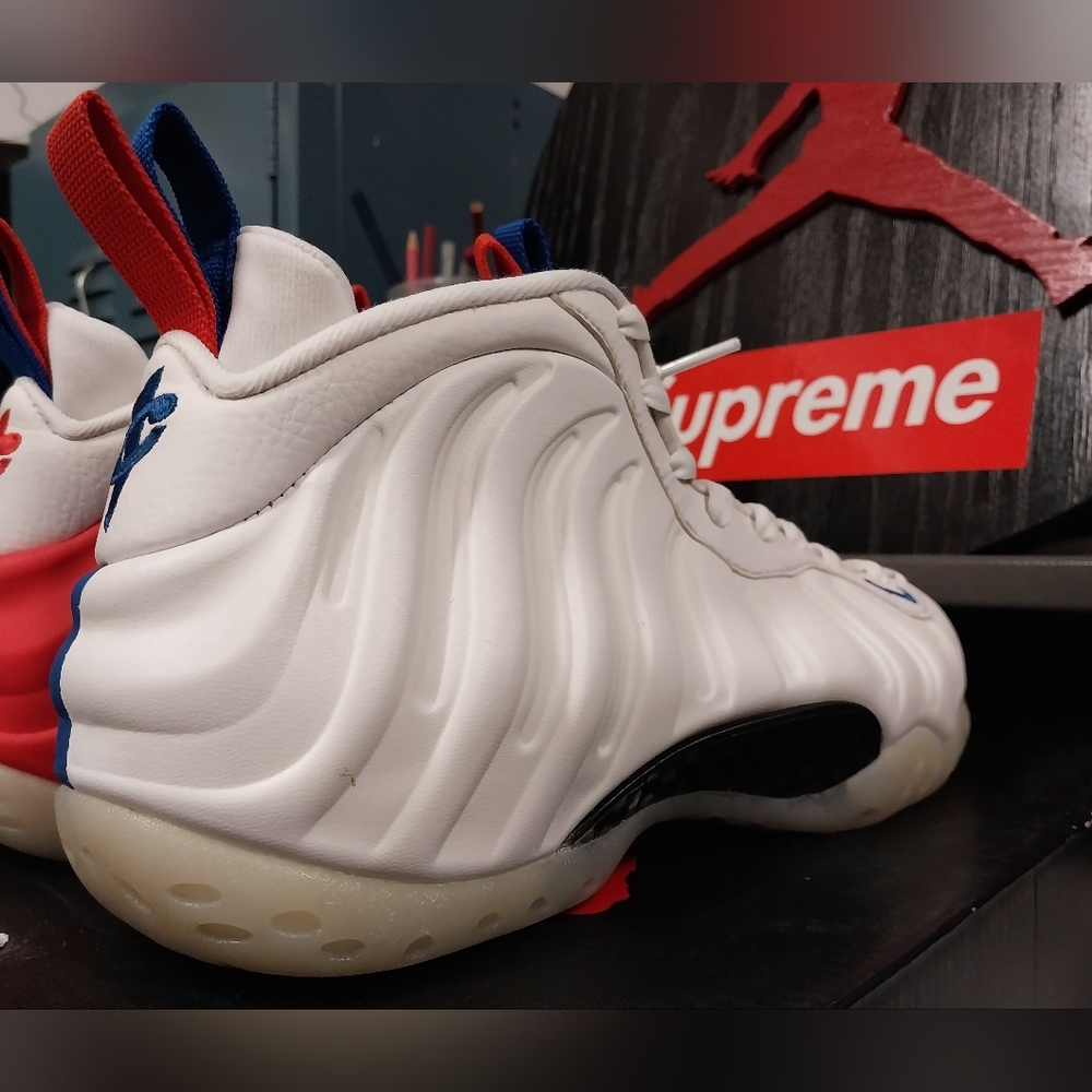 Nike Air Foamposite women's Usa size 8 5 extremely rare release.